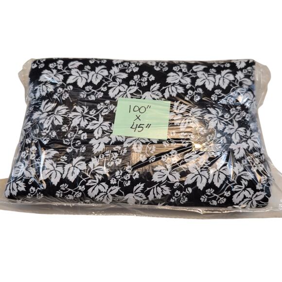 Black White Floral Vine Cotton Fabric 100"x45" Quilting Sewing Material Vintage - Picture 7 of 8